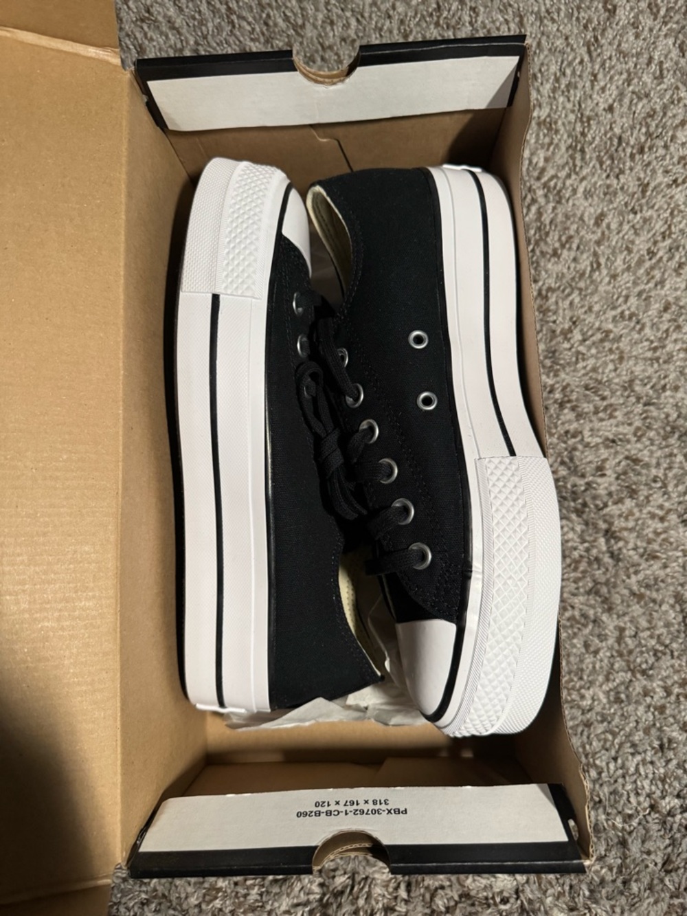 CONVERSE Chuck Taylor All Star Lift Platform Womens Low Top Shoes - Picture 3 of 8